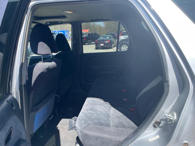 Honda CR-V Vehicle Full-screen Gallery Image 9
