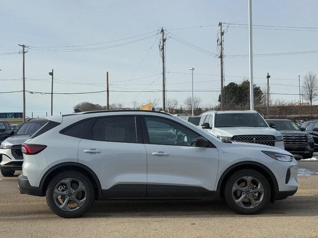 2025 Ford Escape Hybrid