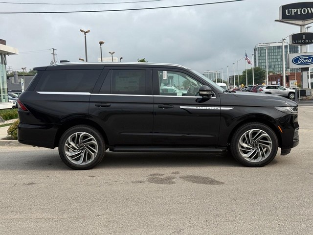 2027 Lincoln Navigator