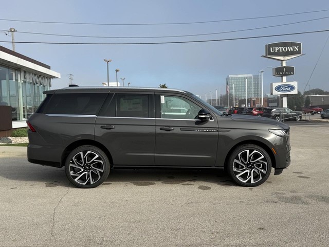 2027 Lincoln Navigator