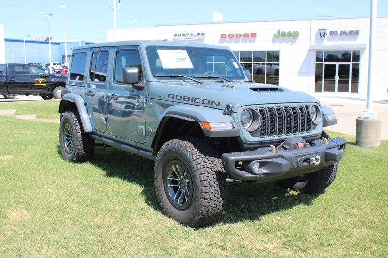 Jeep Wrangler Vehicle Full-screen Gallery Image 3