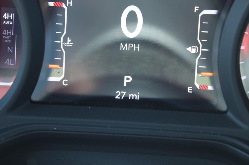 Jeep Wrangler Vehicle Full-screen Gallery Image 20