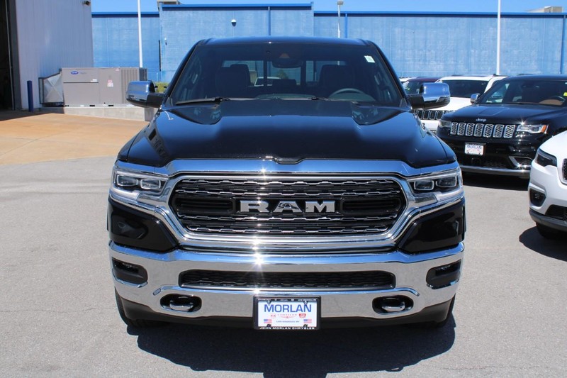 Ram 1500 Vehicle Full-screen Gallery Image 2