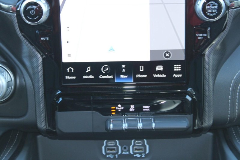 Ram 1500 Vehicle Full-screen Gallery Image 17