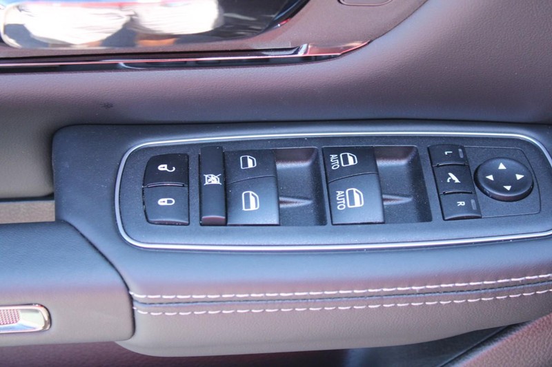 Ram 1500 Vehicle Full-screen Gallery Image 20
