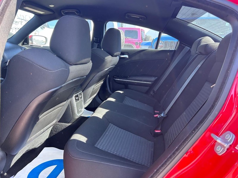 Dodge Charger Vehicle Full-screen Gallery Image 8