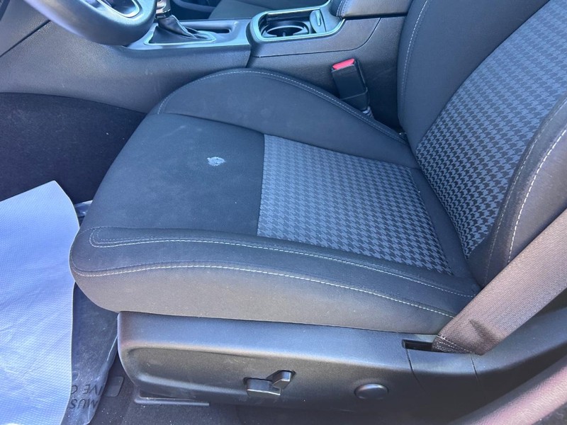Dodge Charger Vehicle Full-screen Gallery Image 18