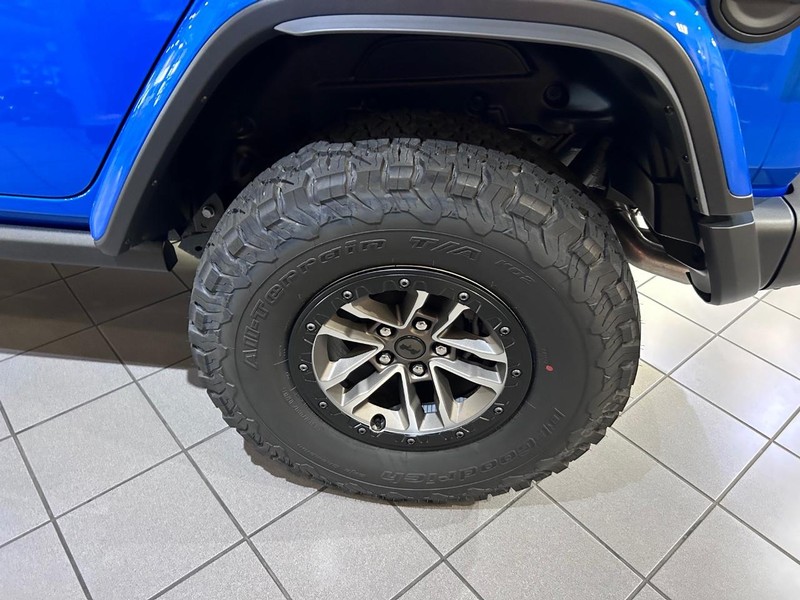 Jeep Wrangler Vehicle Full-screen Gallery Image 7