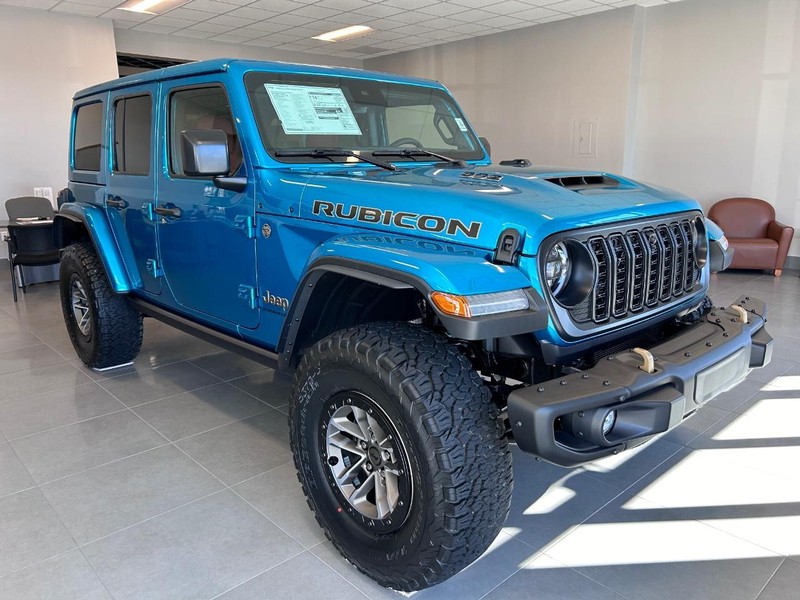 Jeep Wrangler Vehicle Full-screen Gallery Image 3