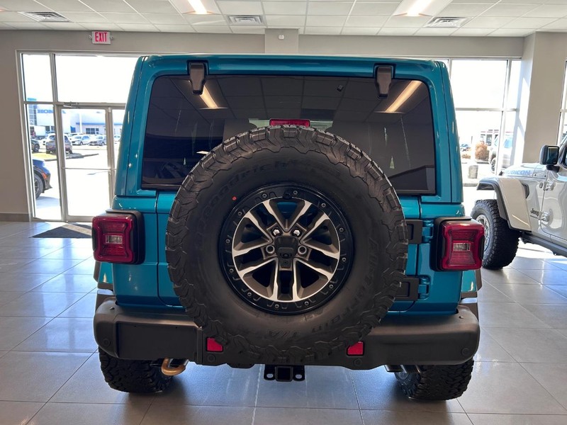 Jeep Wrangler Vehicle Full-screen Gallery Image 5