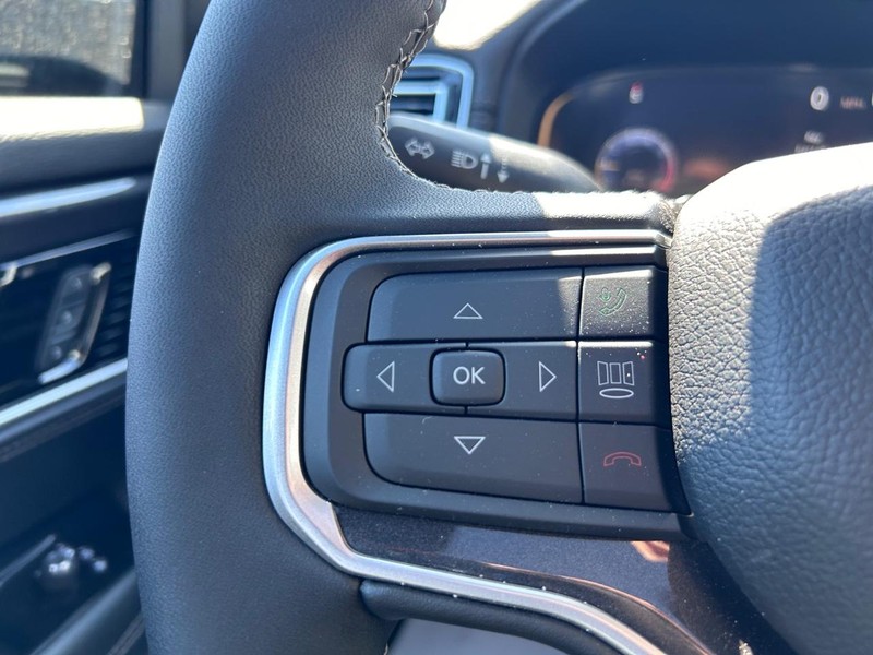 Jeep Wagoneer Vehicle Full-screen Gallery Image 17