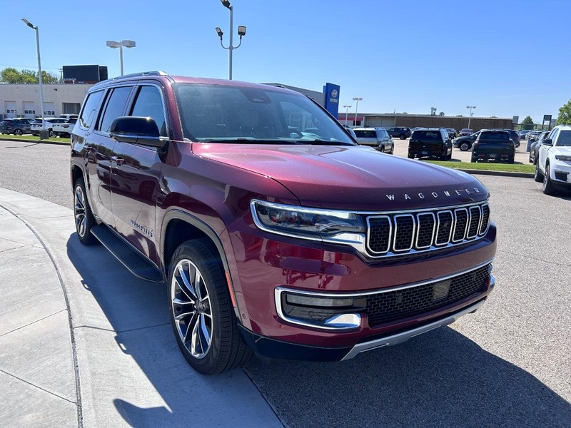 Jeep Wagoneer Vehicle Full-screen Gallery Image 3