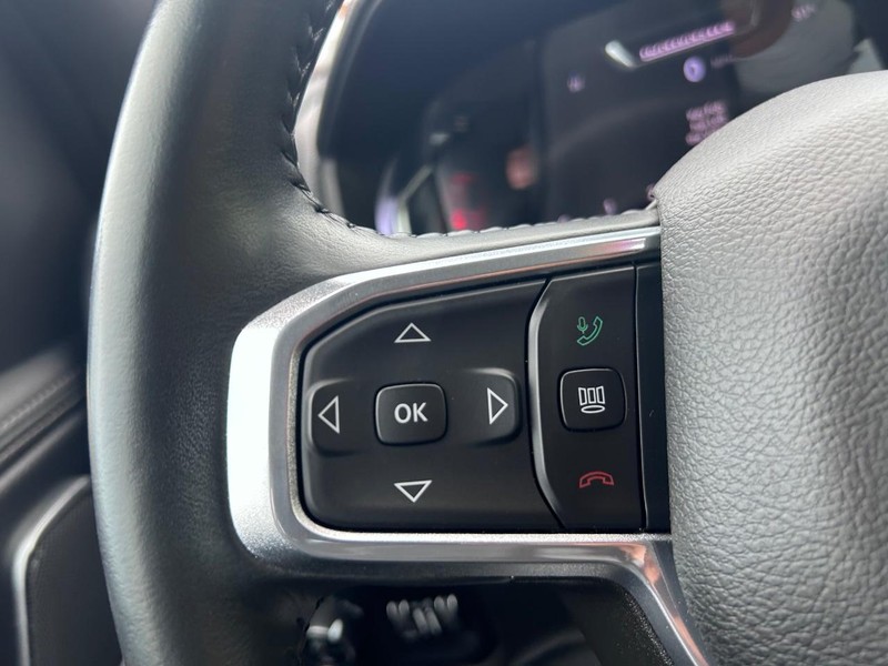 Ram 1500 Vehicle Full-screen Gallery Image 11