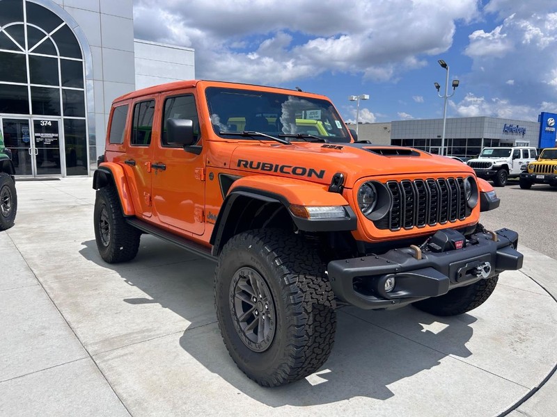 Jeep Wrangler Vehicle Full-screen Gallery Image 3