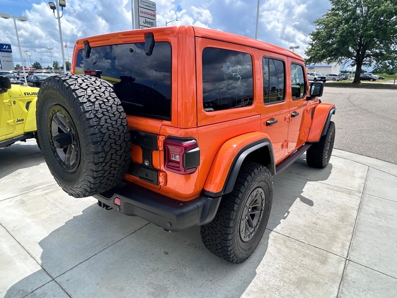 Jeep Wrangler Vehicle Full-screen Gallery Image 5