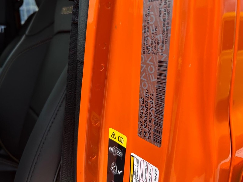 Jeep Wrangler Vehicle Full-screen Gallery Image 22
