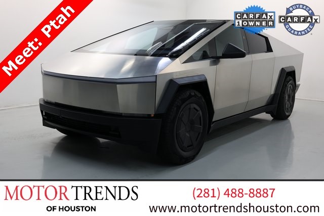 2025 Tesla Cybertruck Base's photo