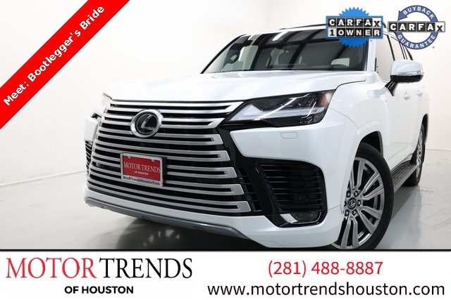2023 Lexus LX Ultra Luxury's photo