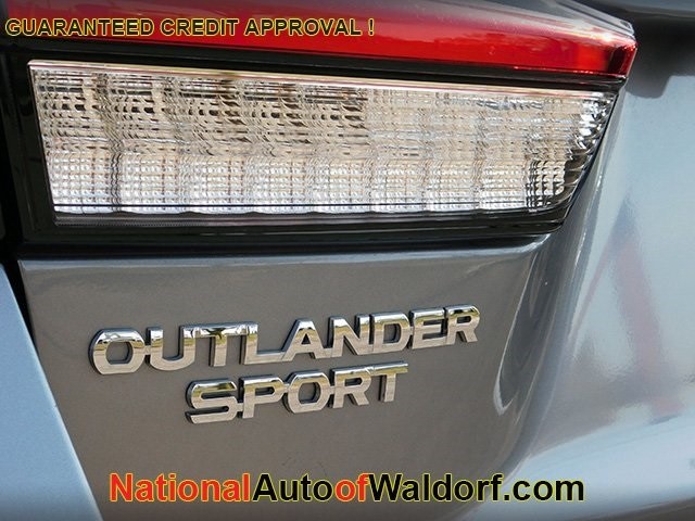 Mitsubishi Outlander Sport Vehicle Image 07