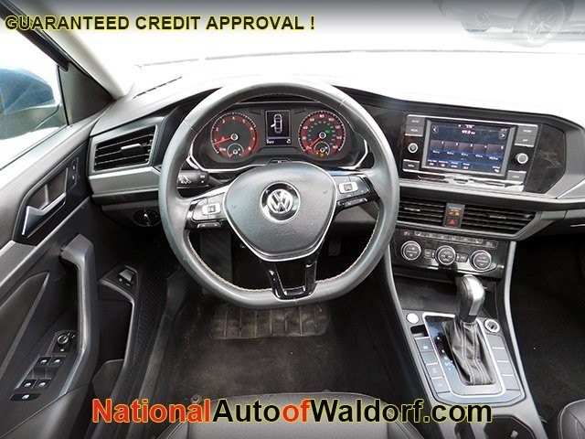 Volkswagen Jetta Vehicle Image 09