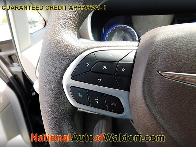 Chrysler Pacifica Vehicle Image 20