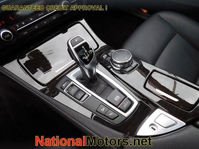 BMW 5 Series Vehicle Image 21