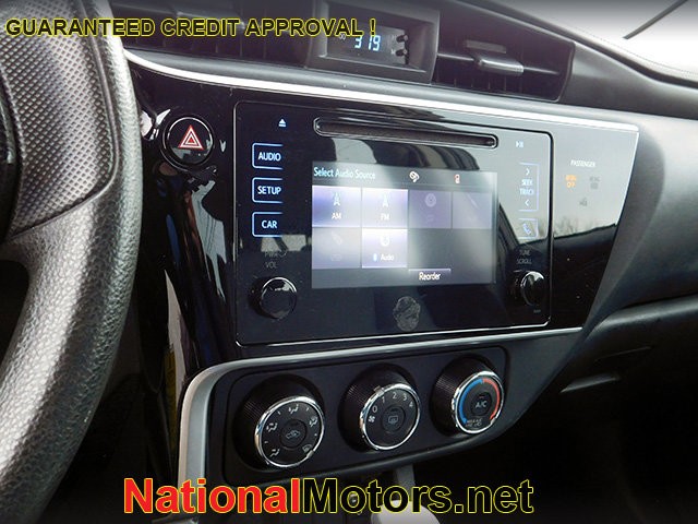Toyota Corolla Vehicle Image 13