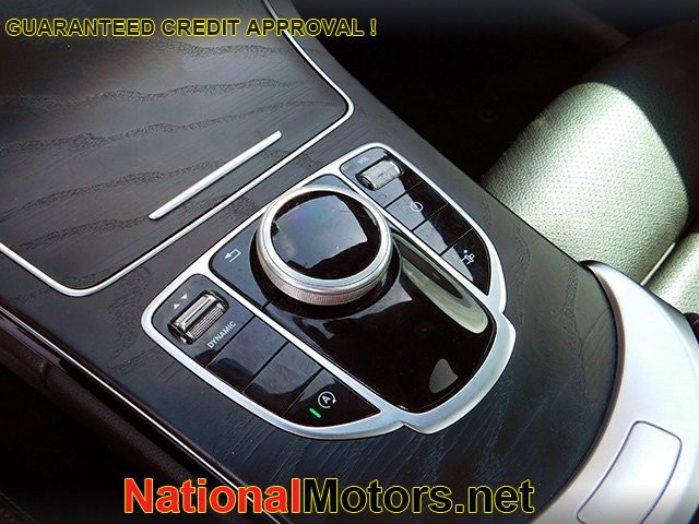 Mercedes-Benz C-Class Vehicle Image 16