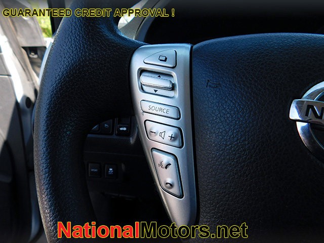 Nissan Sentra Vehicle Image 12