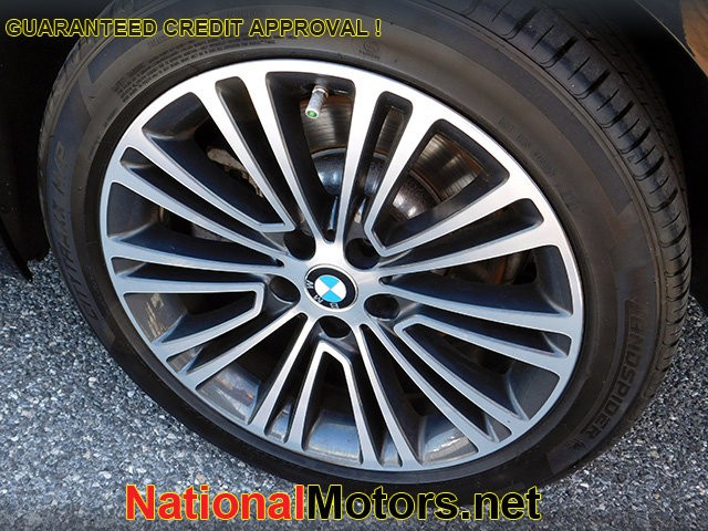 BMW 5 Series Vehicle Image 06