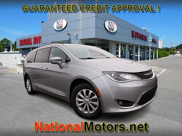 Chrysler Pacifica Touring-L - Ellicott City MD