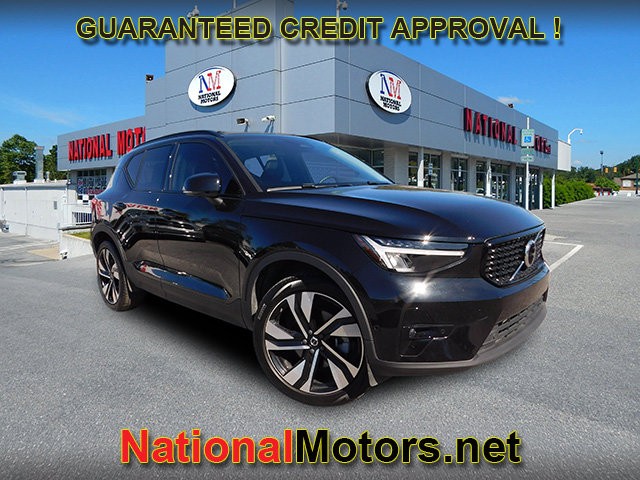 Volvo XC40 Plus Dark Theme - Ellicott City MD
