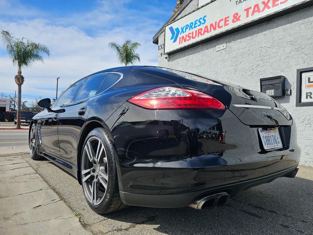 Porsche Panamera Vehicle Full-screen Gallery Image 4