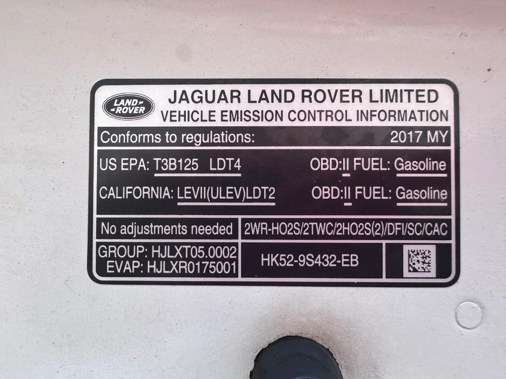 Land Rover Range Rover Vehicle Full-screen Gallery Image 34