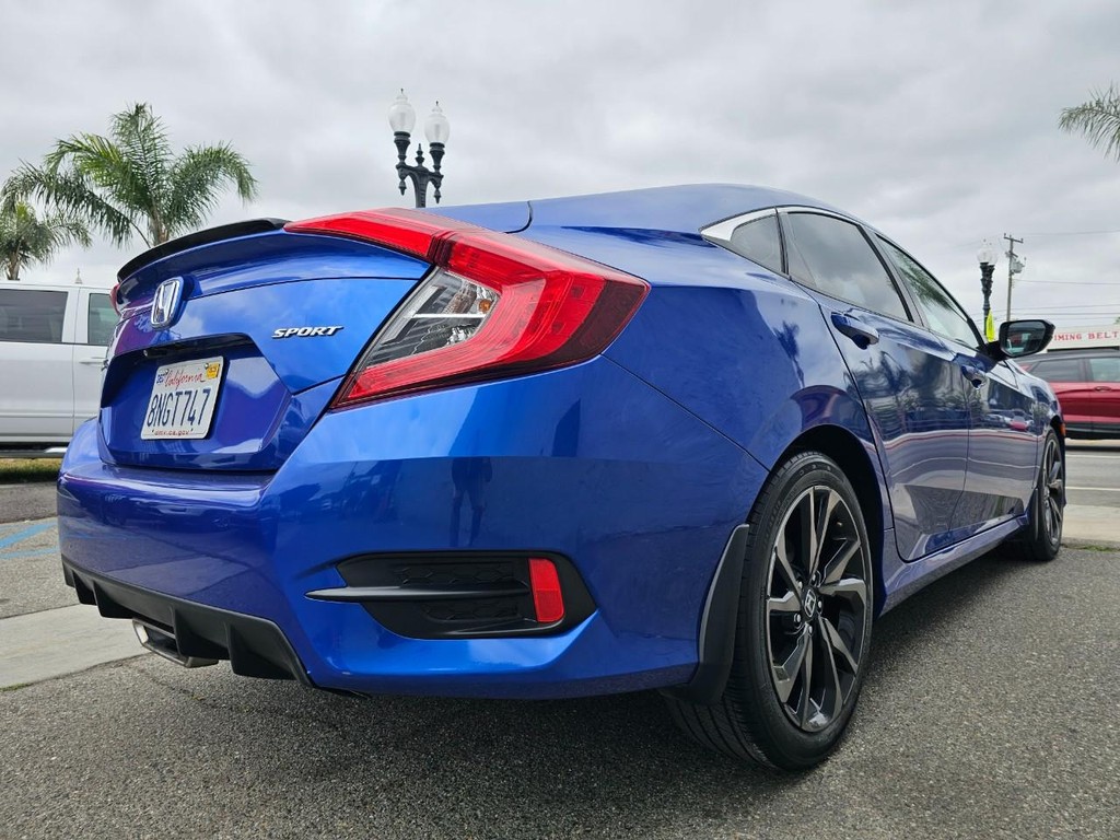 Honda Civic Sedan Vehicle Full-screen Gallery Image 6