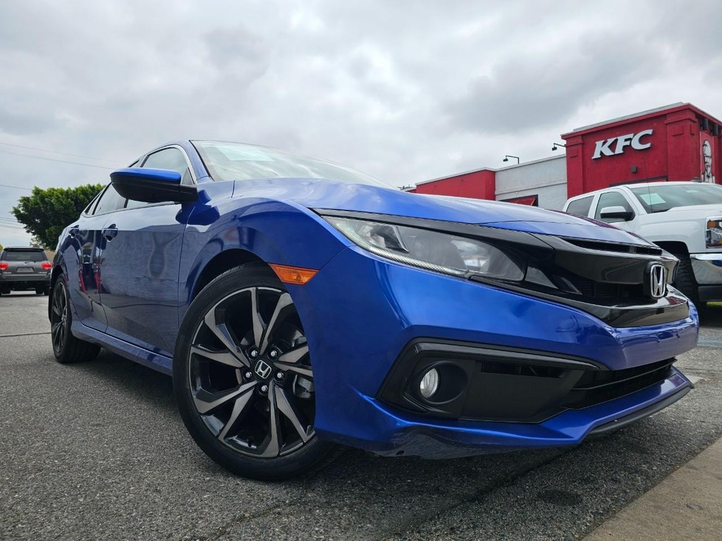 Honda Civic Sedan Vehicle Full-screen Gallery Image 7
