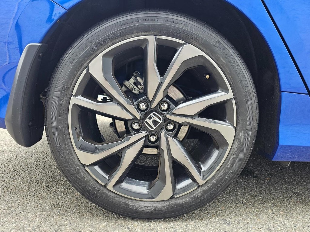 Honda Civic Sedan Vehicle Full-screen Gallery Image 15
