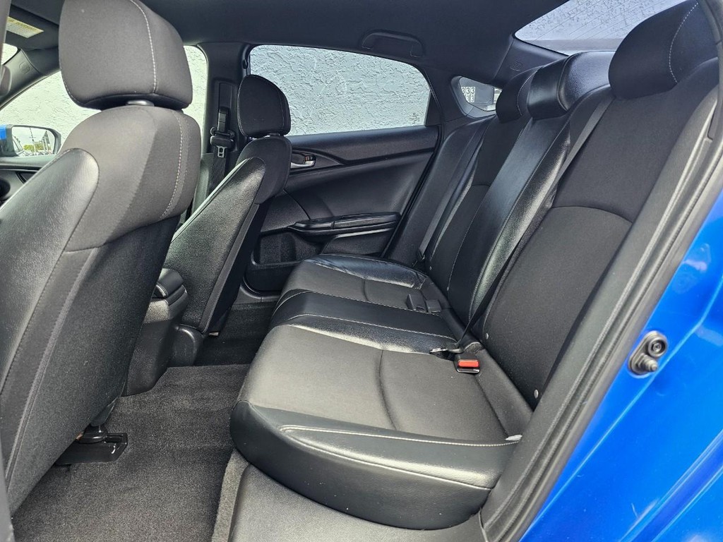 Honda Civic Sedan Vehicle Full-screen Gallery Image 22