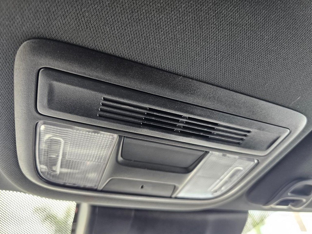 Honda Civic Sedan Vehicle Full-screen Gallery Image 30