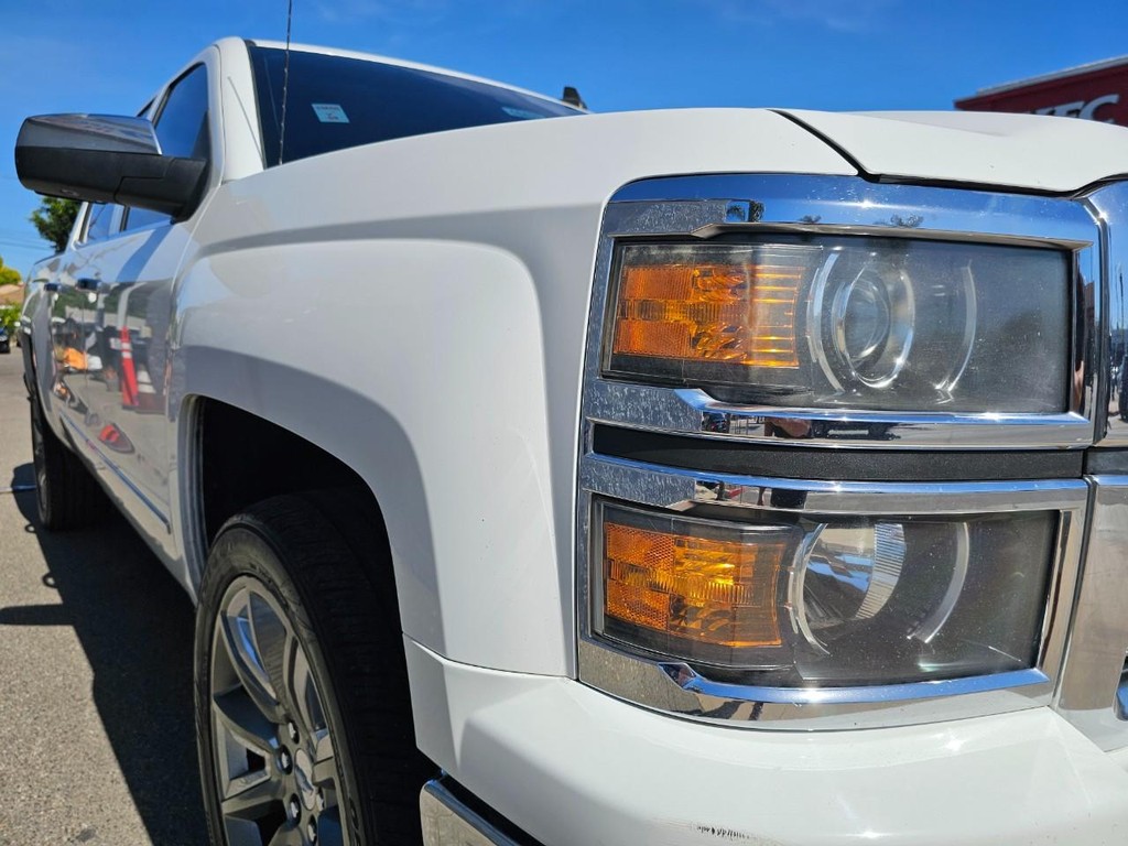 Chevrolet Silverado 1500 Vehicle Full-screen Gallery Image 9
