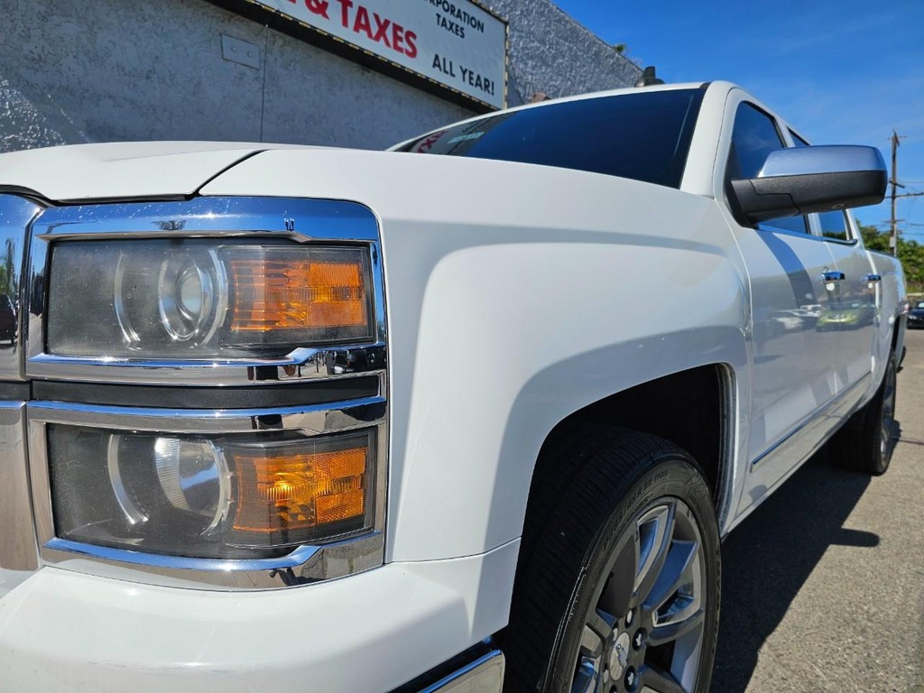 Chevrolet Silverado 1500 Vehicle Full-screen Gallery Image 10