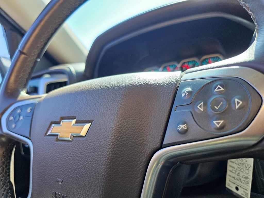 Chevrolet Silverado 1500 Vehicle Full-screen Gallery Image 20