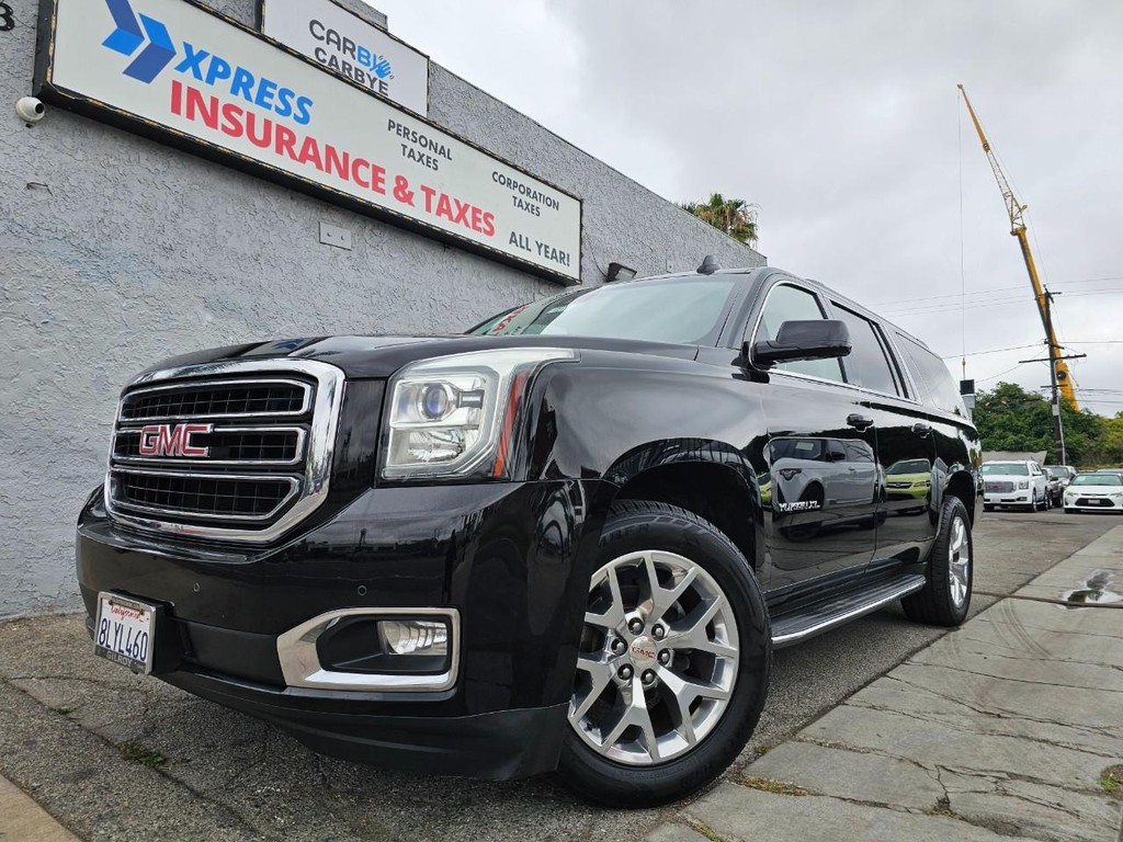 GMC Yukon XL Vehicle Full-screen Gallery Image 2