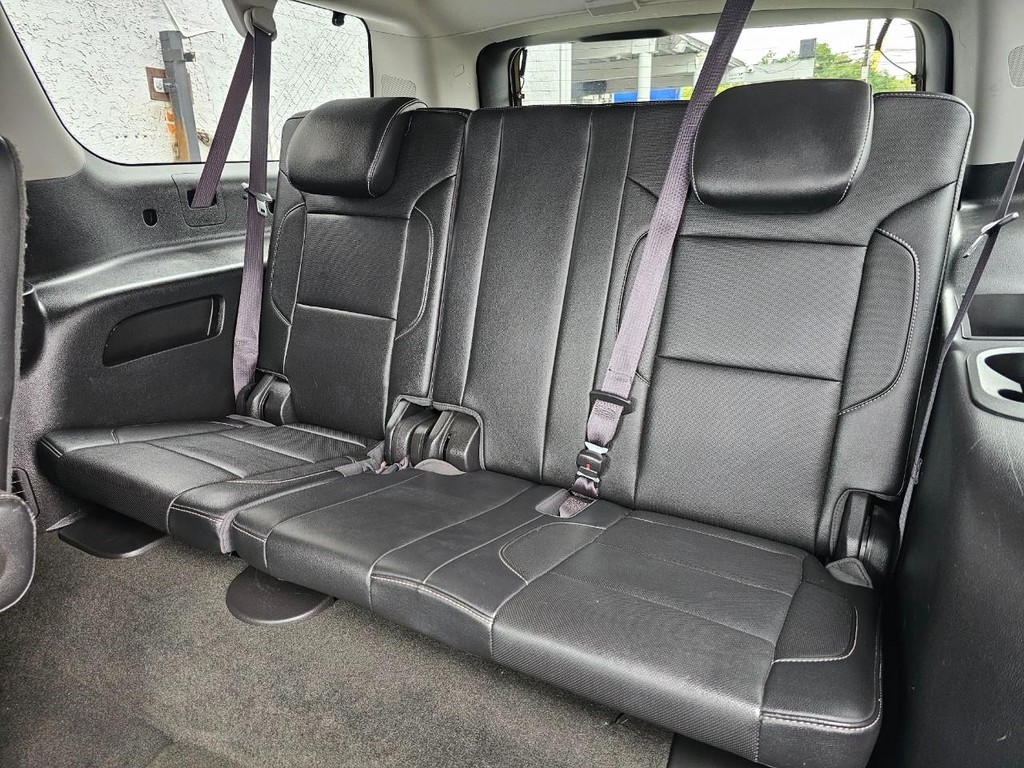 GMC Yukon XL Vehicle Full-screen Gallery Image 25
