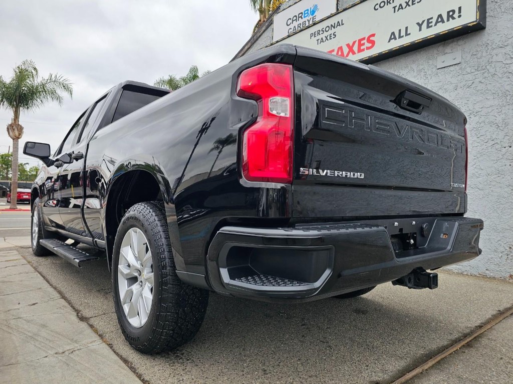 Chevrolet Silverado 1500 Vehicle Full-screen Gallery Image 4
