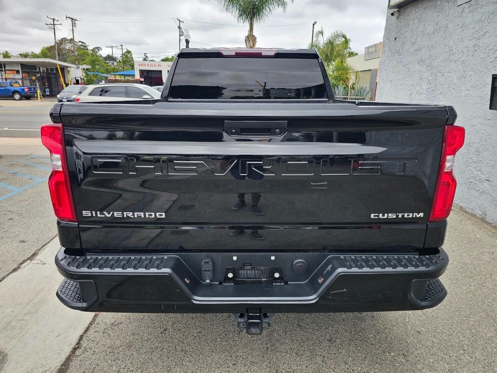 Chevrolet Silverado 1500 Vehicle Full-screen Gallery Image 5