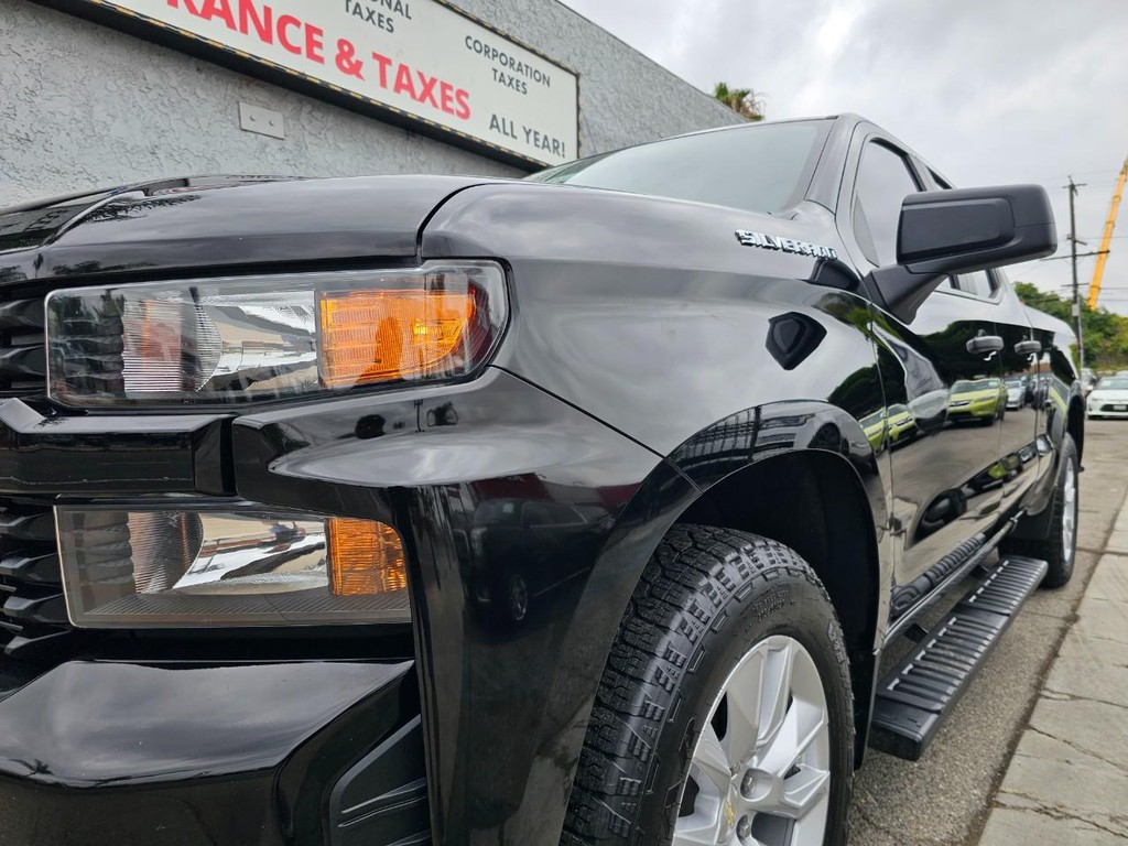 Chevrolet Silverado 1500 Vehicle Full-screen Gallery Image 10