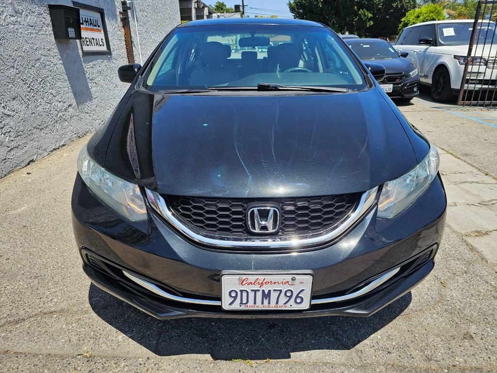 Honda Civic Sedan Vehicle Full-screen Gallery Image 8