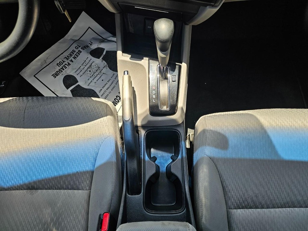 Honda Civic Sedan Vehicle Full-screen Gallery Image 26