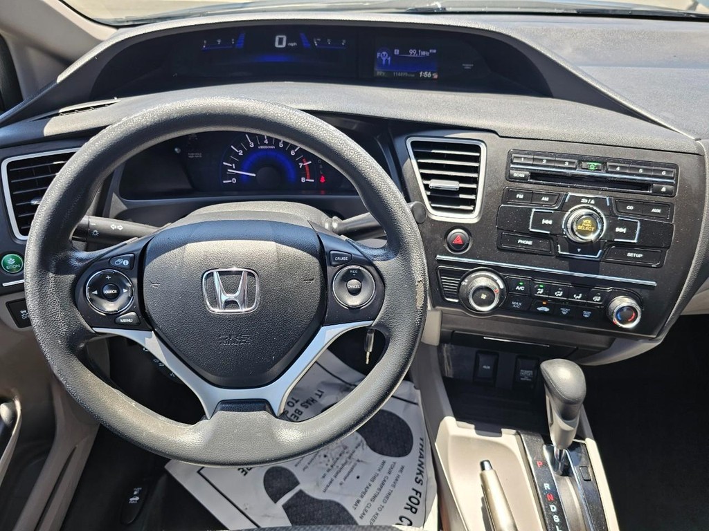 Honda Civic Sedan Vehicle Full-screen Gallery Image 27